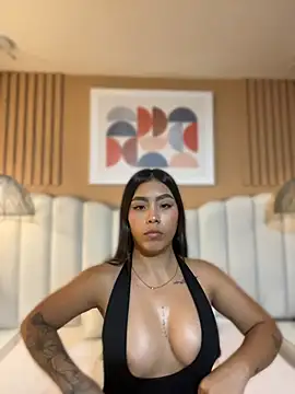 valery vanegas online show from April 22, 2026, 8:26 pm