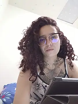 Aura Phone online show from April 30, 2026, 2:29 am