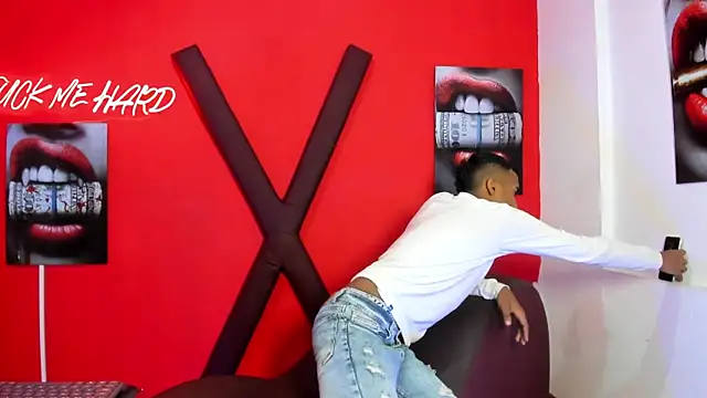 BLACK BOYS1 online show from April 17, 2026, 1:19 am