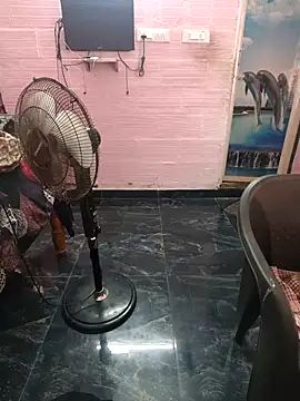 sandy-son online show from April 22, 2026, 4:52 am