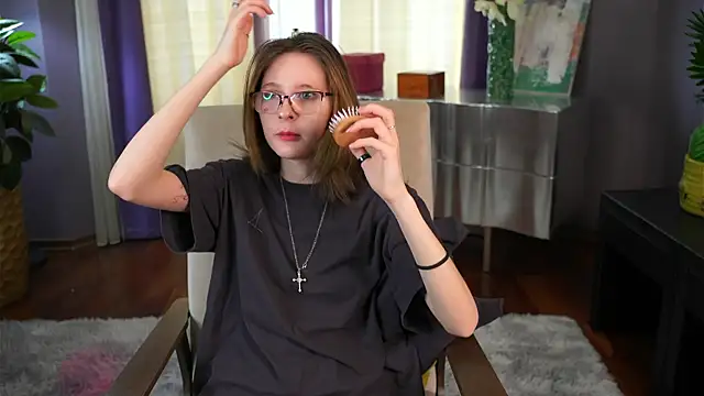 LinnLandsman online show from April 22, 2026, 11:06 am