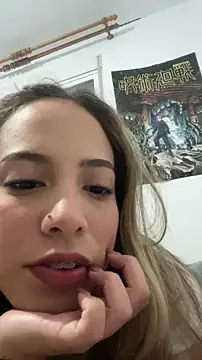 BabyAngel57 online show from April 17, 2026, 8:33 pm