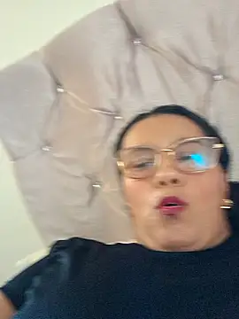 Samanta-42 online show from April 21, 2026, 6:47 pm