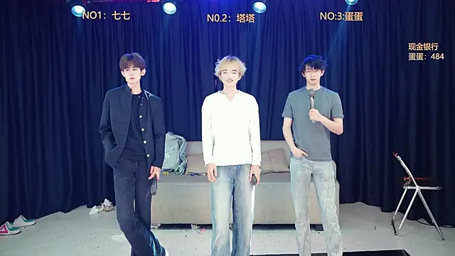 Superboy889 online show from April 22, 2026, 8:37 pm