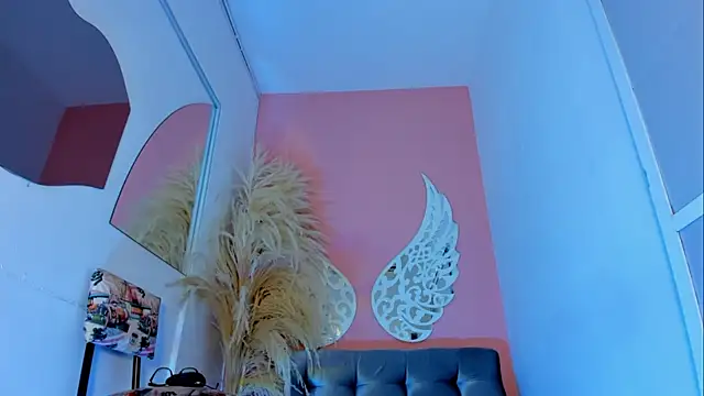 thiccylexxy  online show from April 22, 2026, 12:12 pm