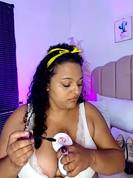 manuboobss online show from April 20, 2026, 9:05 pm