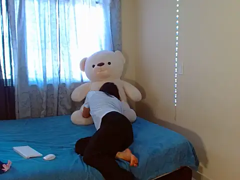 XBELLA ROSE online show from April 22, 2026, 3:08 pm