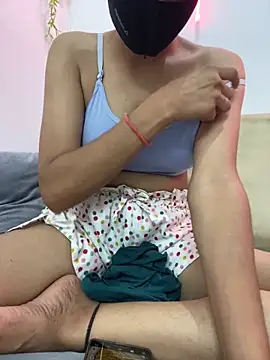 missnaina1 online show from June 13, 2026, 6:17 pm