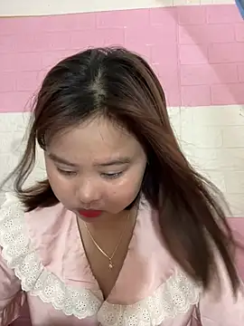 NhungNhun789 online show from April 19, 2026, 7:53 am