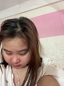 NhungNhun789 online show from April 18, 2026, 9:22 am