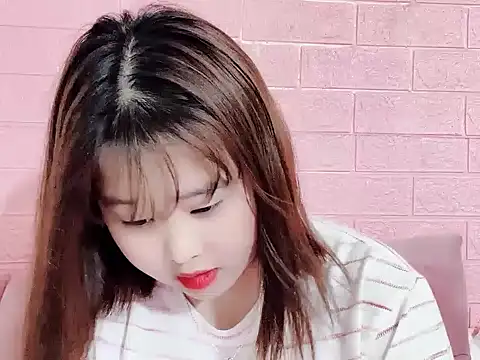 NhungNhun789 online show from April 21, 2026, 7:26 am