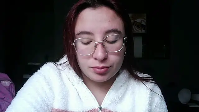 Lily 778 online show from April 21, 2026, 3:07 pm