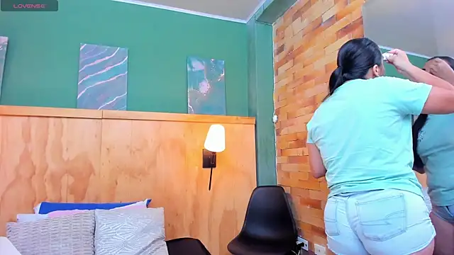 megansumer online show from April 21, 2026, 12:12 pm