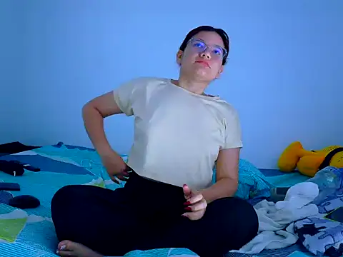 Evaa 02 online show from April 19, 2026, 8:22 pm