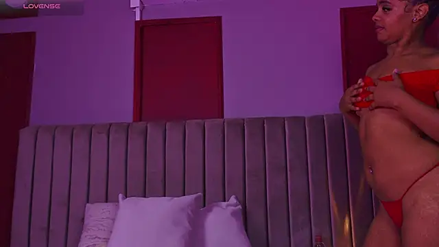 scarlettefire cr online show from April 20, 2026, 9:05 pm