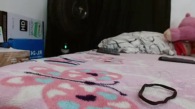 LIli Candy Dirty online show from April 21, 2026, 6:36 pm