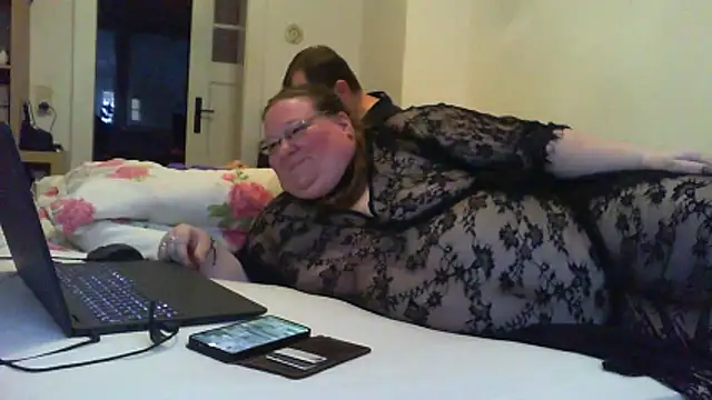 NicciundHerr online show from April 20, 2026, 6:09 pm