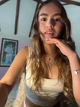 MaelyClaire online show from April 20, 2026, 4:41 pm