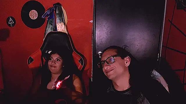 Loversonfire78 online show from April 28, 2026, 3:22 am