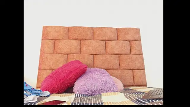 Emmily Nasty Asss online show from April 22, 2026, 2:57 pm