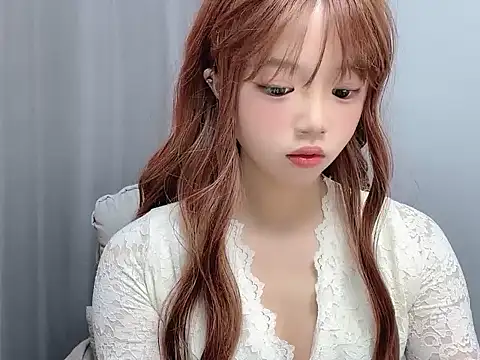 TwinXXyan online show from April 22, 2026, 3:02 am