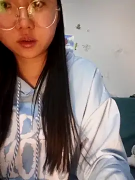 vvvan2026 online show from April 29, 2026, 4:33 pm