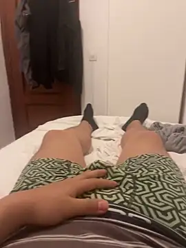 andresgh10 online show from April 22, 2026, 12:17 am