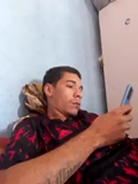 danielcometudo online show from April 22, 2026, 12:34 pm