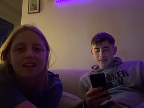 Goldensummar online show from April 30, 2026, 7:10 pm