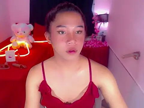 URsexyLylia online show from May 17, 2026, 8:42 pm