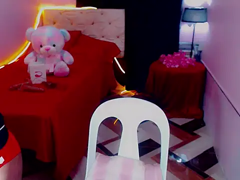 URsexyLylia online show from May 8, 2026, 4:44 pm