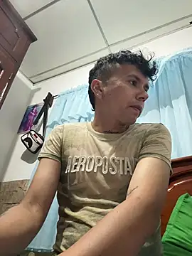 gaydavid19 online show from April 25, 2026, 6:27 am