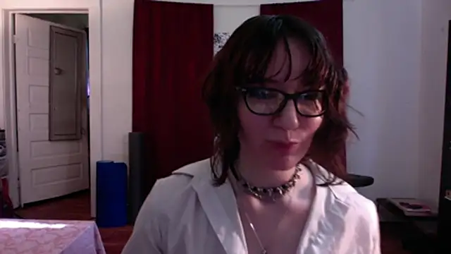 AnnywnBelle online show from May 10, 2026, 10:11 pm