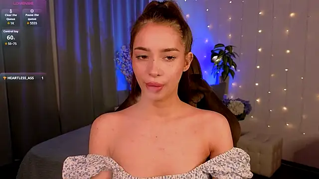 Monica Venom online show from June 10, 2026, 1:34 pm