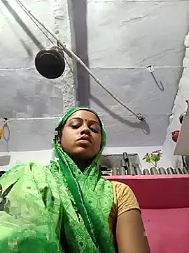 PUJAV01990 online show from May 1, 2026, 5:18 pm