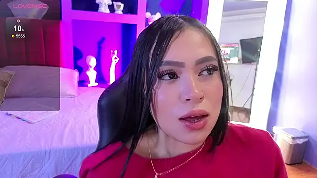 lola star 01 online show from June 3, 2026, 2:33 pm