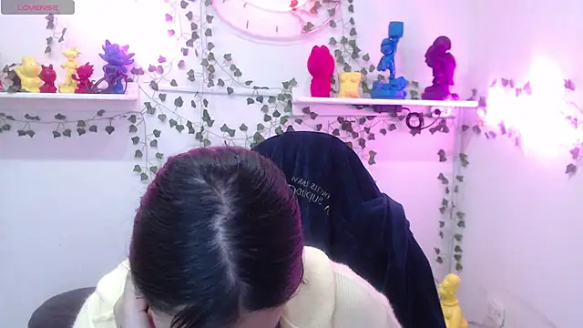 lola star 01 online show from May 23, 2026, 1:10 pm