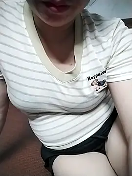 Girl lovebaby online show from May 14, 2026, 1:41 pm