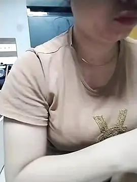 Girl lovebaby online show from May 28, 2026, 2:34 pm