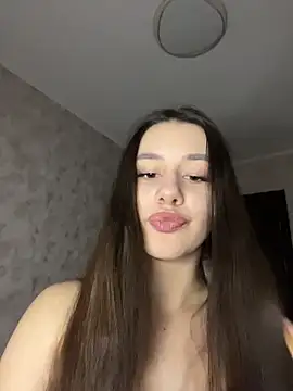 Selena Mur  online show from May 26, 2026, 3:43 pm