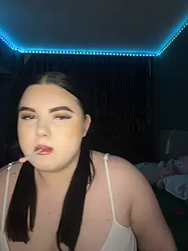 ElyBabyX online show from June 9, 2026, 9:38 pm