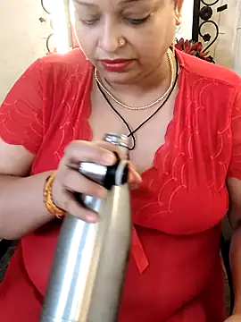 SexxyModel85 online show from June 29, 2026, 9:49 am