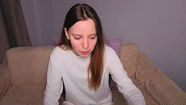 lolytaberry online show from June 9, 2026, 1:39 am