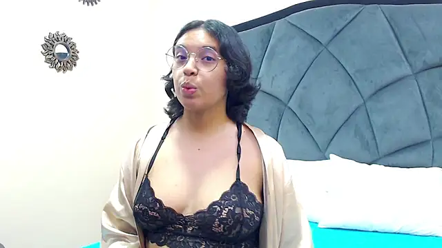 Emmaa Lexx online show from May 26, 2026, 2:20 am