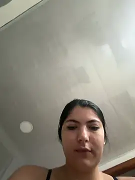 cloebecker-18 online show from June 11, 2026, 12:46 pm