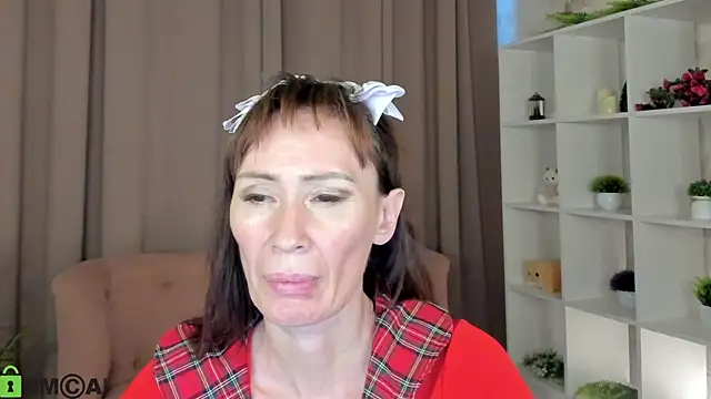 gracekellyyy online show from June 15, 2026, 4:28 pm