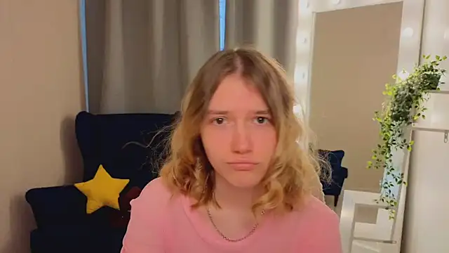 MilanaRayy online show from June 17, 2026, 5:51 am