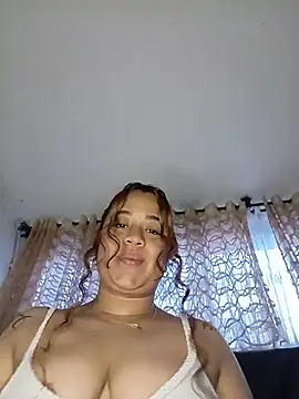 AriaGomez  online show from June 16, 2026, 10:54 pm