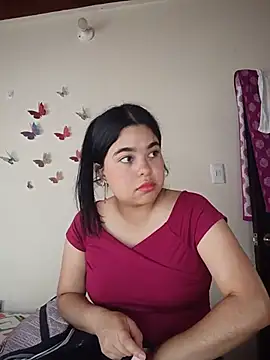 MiiaHott W online show from June 22, 2026, 2:25 pm