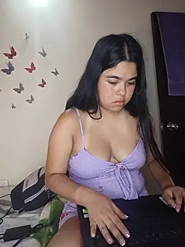 MiiaHott W online show from July 3, 2026, 2:34 pm